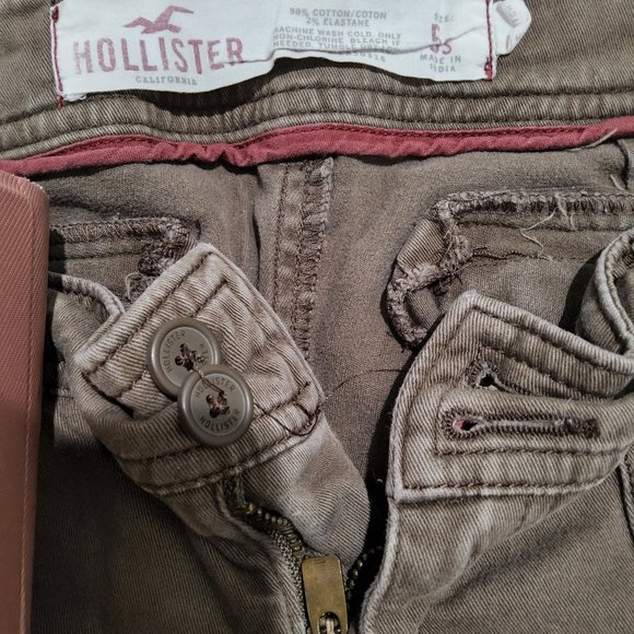 Hollister Pants - Picture 2 of 3